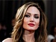 Анджелина Джоли создала фильм "Лазурный берег", находясь под впечатлением от смерти ее матери 