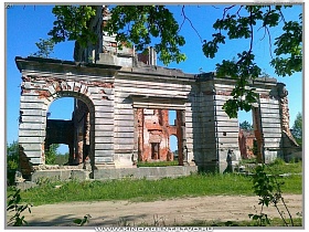 развалины старинного замка графа Терещенко