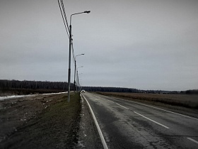 Дорога через поле с фонарями ЮГОЗАПАД 20200119 (5).jpg