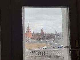 Вид на Кремль из окна